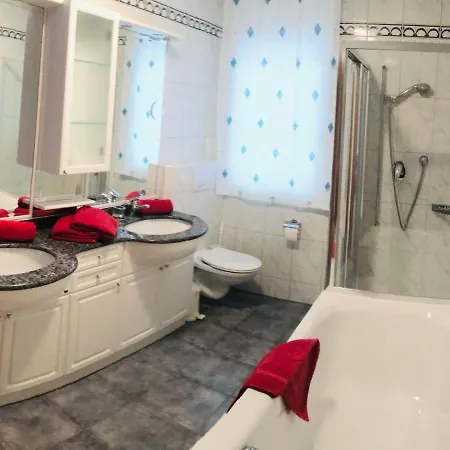 Edelweiss A-4 By Interhome ロイカーバード